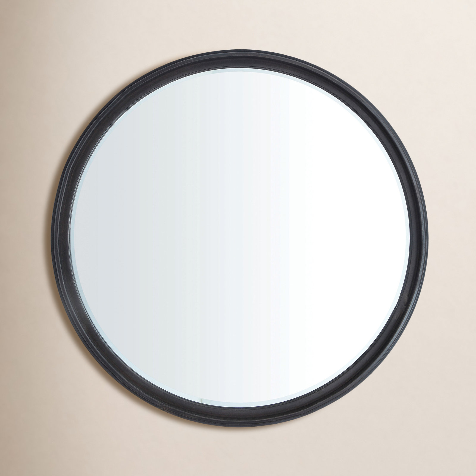Kadlec 32" Round Accent Mirror