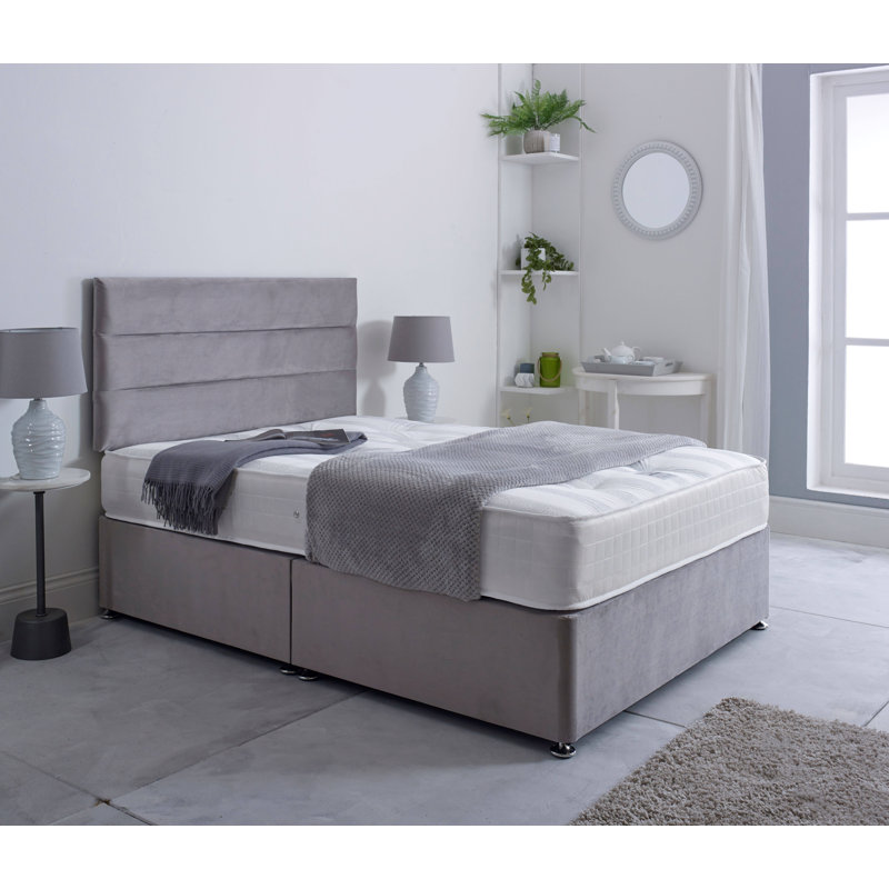 Bashan Upholstered Bed