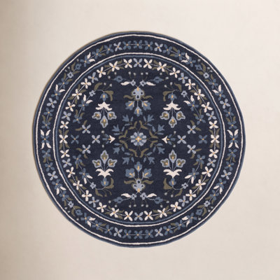 Hand-Tufted Wool Floral Outdoor Rug