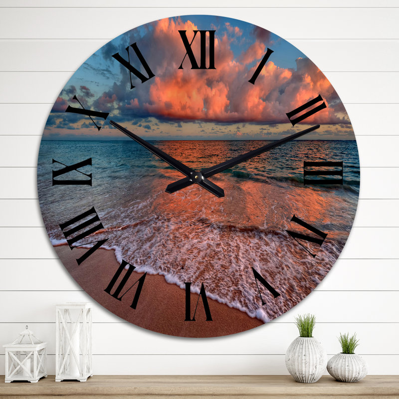 Coucher de soleil sur une plage de l'océan III - horloge murale nautique et côtière, Moyen