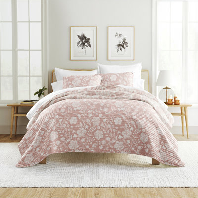 Quilt Set- Lightweight - All Season Quilted Coverlet - Textured Floral