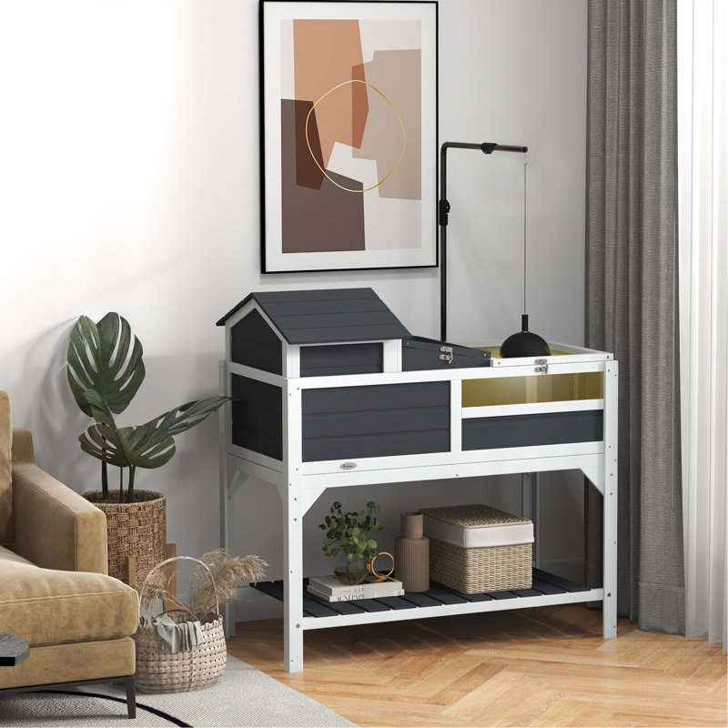 Terrarium gris tortue avec intérieur spacieux et facile à nettoyer