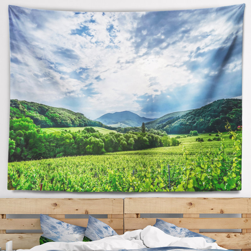 Tapisserie thunderstorm weather over vignobles landscape, H 32 po x l 39 po