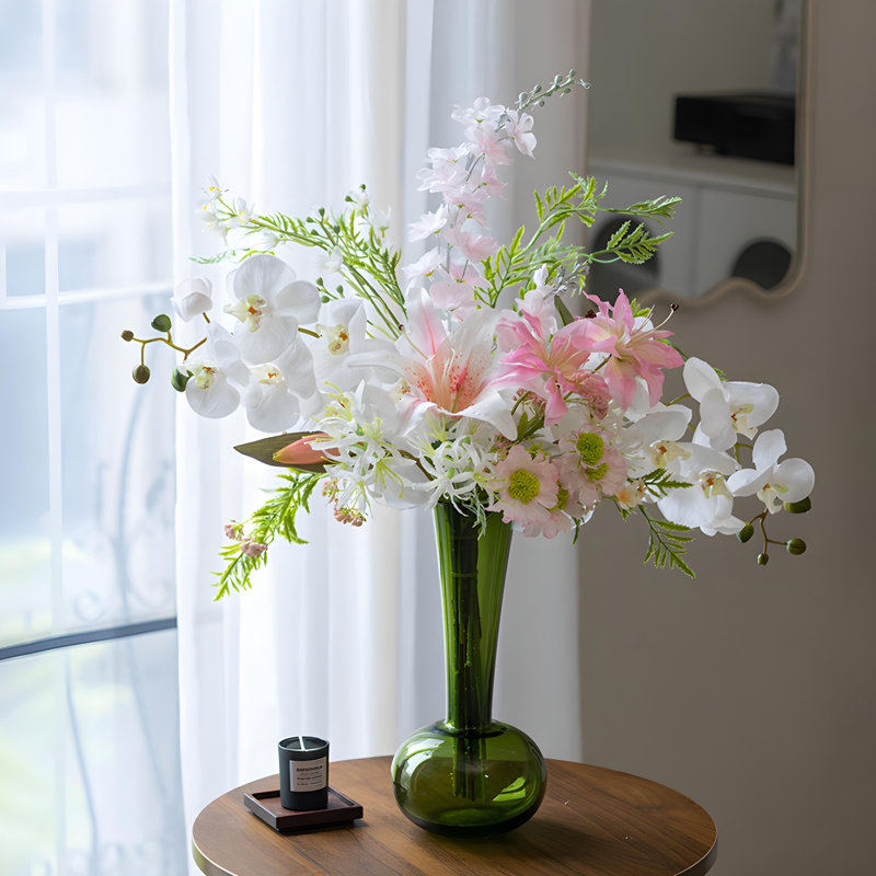 Ornements de fleurs simulées