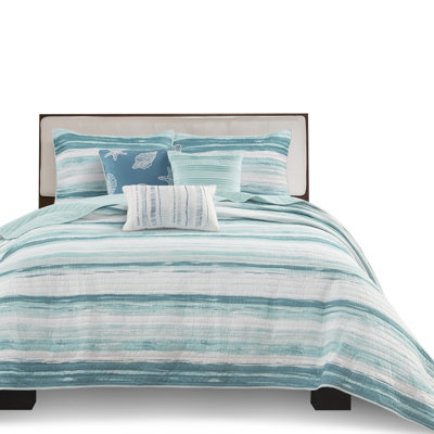 6 Piece Quilt With Full/Queen Decorative Pillows. Serene Watercolor Stripe Accent. Microfiber For A Cozy Bedroom Ambience. Machine Washable Tranquil Pattern. Restful Night. Home Decor