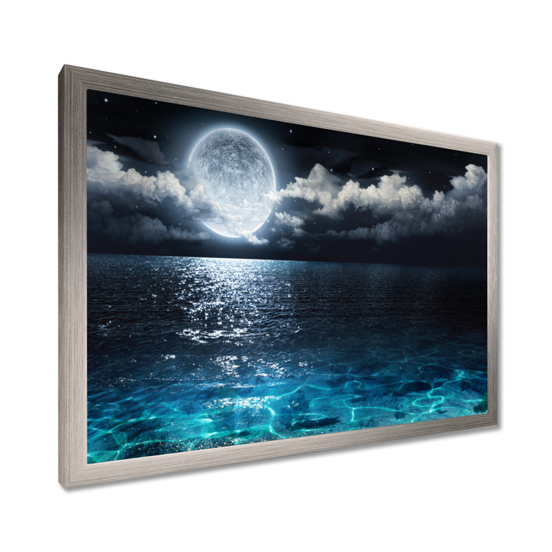 Pleine lune romantique au-dessus de la mer - impression, H 34 po x l 44 po, Cadre photo argenté