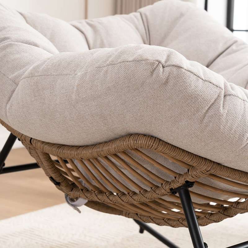Chaise d'appoint berçante rembourrée Chenille, Blanc cassé