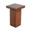Table de bout carrée en bois de pin à finition noyer avec design à bords crantés pour les maisons minimalistes et nordiques modernes