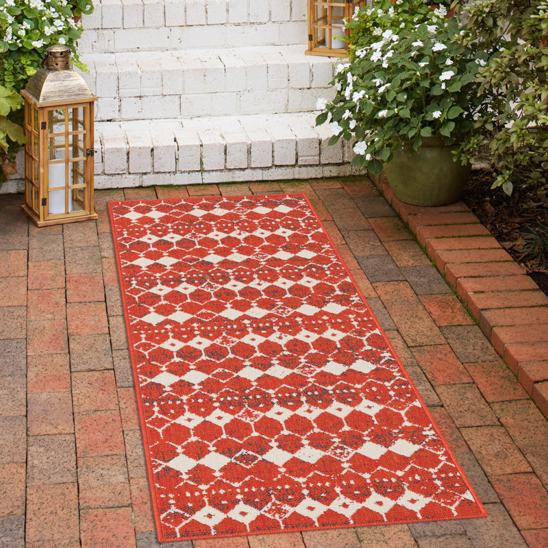 Enzor Geometric Indoor / Outdoor Rug, Runner 2' x 6'1"