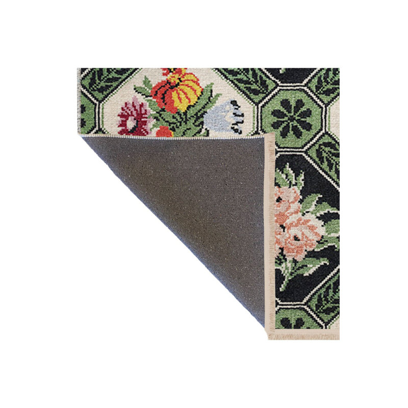 Tapis décoratif vert à motif floral frangé, Sous-tapis rectangulaire 5 pi 1 po x 7 pi 7 po inc