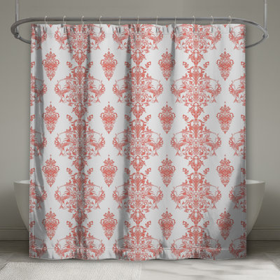 Rideaux de douche roses à motif damassé très longs