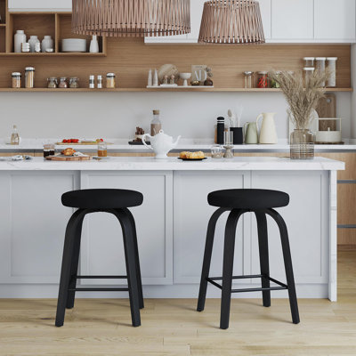 Ensemble de 2 tabourets pivotants, tabouret de bar sans dossier à hauteur de comptoir de 26 po, siège rembourré en tissu, pieds robustes en bois et repose-pieds en métal, tabourets insulaires modernes de style Mid-Century pour bars à domicile, restaurants, tout noir