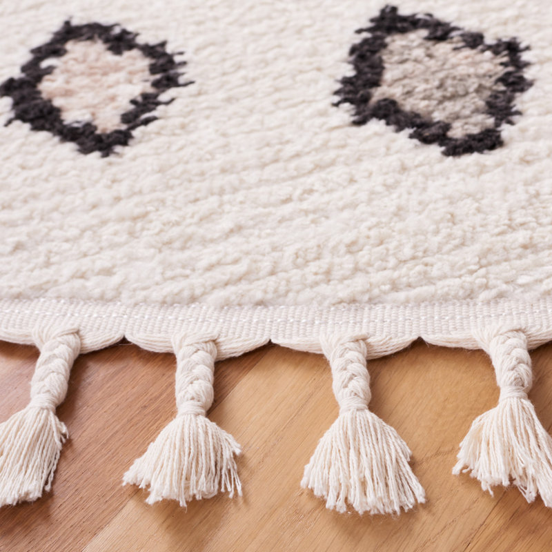 Tapis Baar, Rectangle 4 pi 5 po x 6 pi 5 po