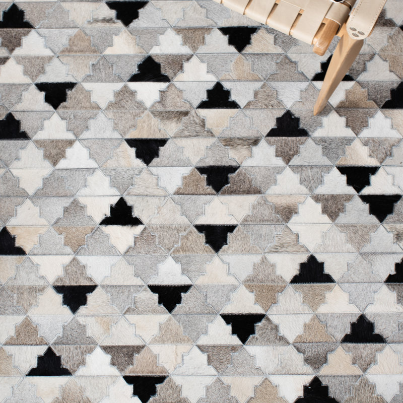 Gray and Black Geometric Flatweave Cowhide Rug, 5' x 8'