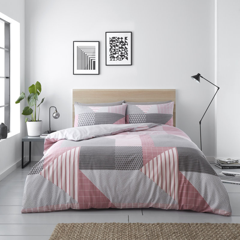 Satin Geometric Shapes Duvet Cover Set with Pillowcases, Kingsize Duvet Cover + 2 Standard Pillowcase, Blush Pink