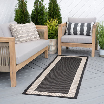 Delshire Striped Machine Woven Indoor / Outdoor Rug