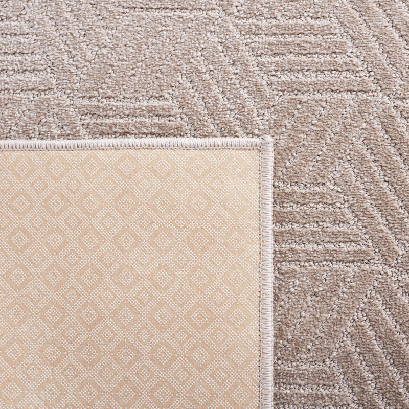 Motif et tapis uni beige, Rectangle 5 pi 3 po x 7 pi 6 po