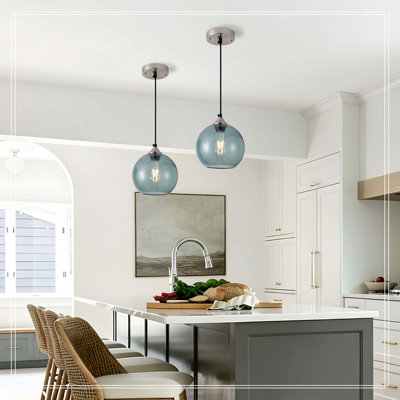 Luminaires suspendus en verre vert clair pour îlot de cuisine Luminaires suspendus en forme de globe Luminaire suspendu moderne pour salon de chambre à coucher (7,9 po, 1 paquet)
