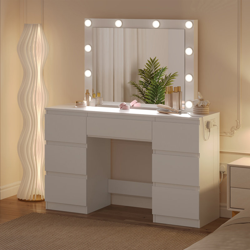 Bonaventura Dressing Table