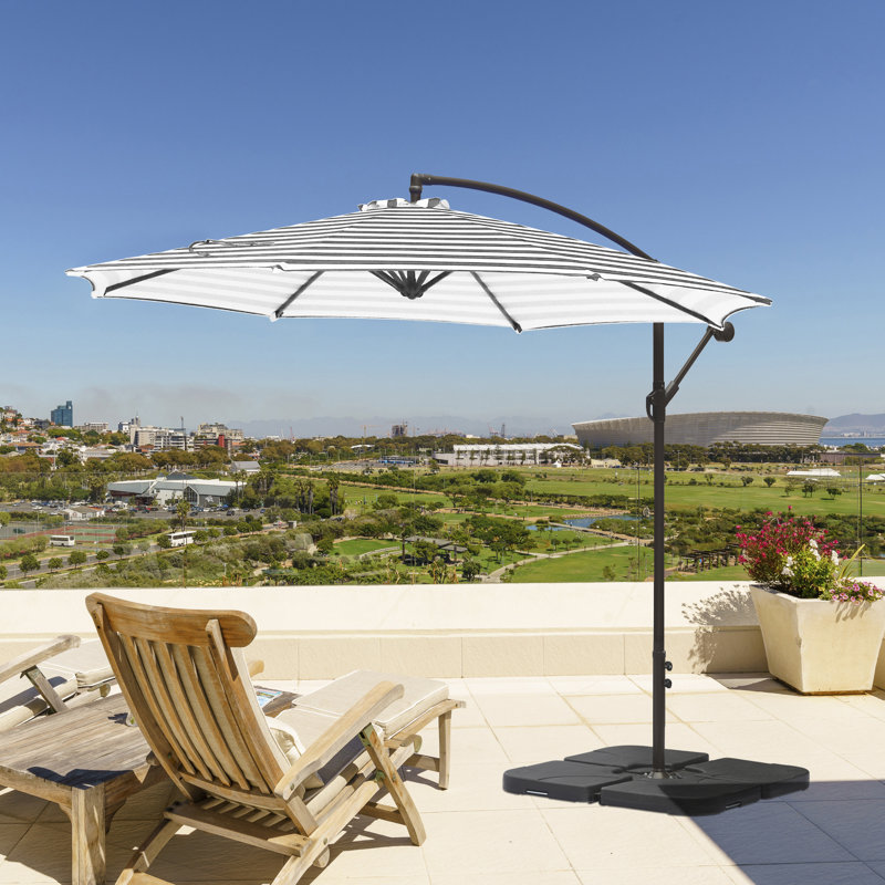 Parasol en porte-à-faux rayé de 120 po Hartt, Gris / Blanc