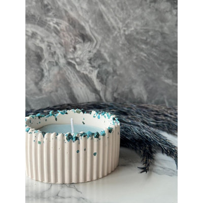 Bougie en béton de qualité supérieure, 100% cire de soja, 3,1 x 2,0 x 3,1 pouces | Design élégant bleu et blanc | Brûlure durable pour la décoration et la détente | Cadeau parfait pour toute occasion, écologique et élégant