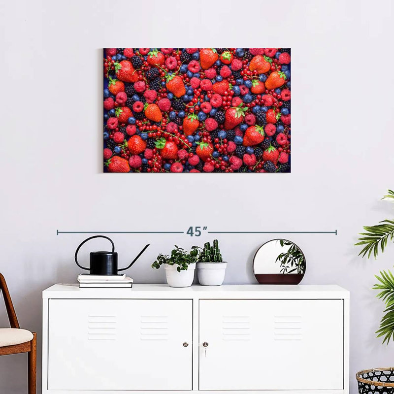 Yarlin Berries, 20" H x 30" W