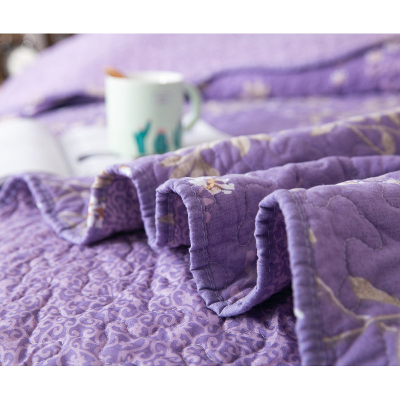 Modern & Contemporary Machine Woven Floral Quilt, Single Quilt + 1 Standard Sham