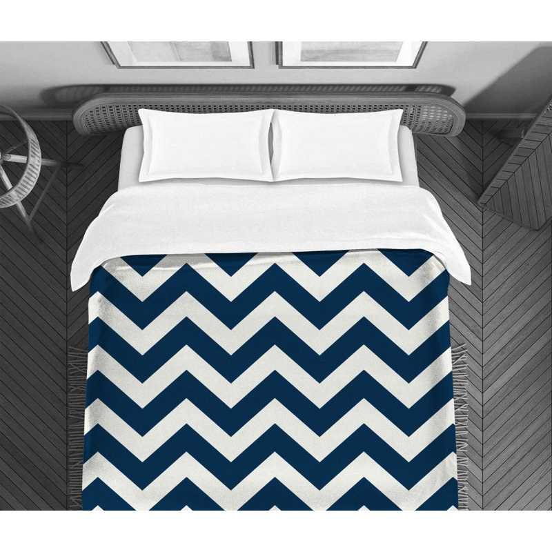 Polyester Chevron / Zig Zag Comforter, King Comforter