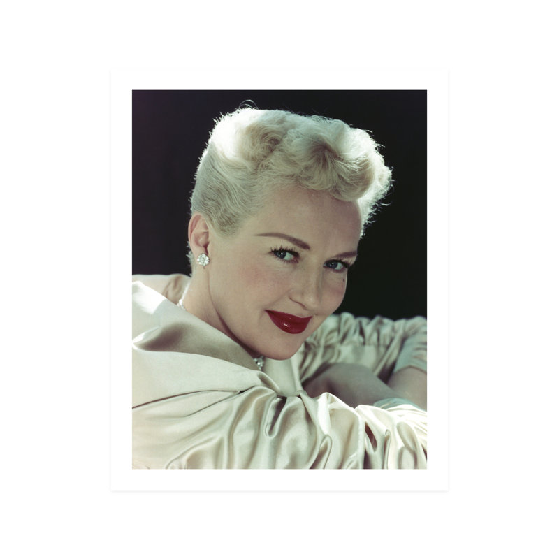 Gros plan sur Betty Grable - photographie non encadrée, H 10 po x l 8 po