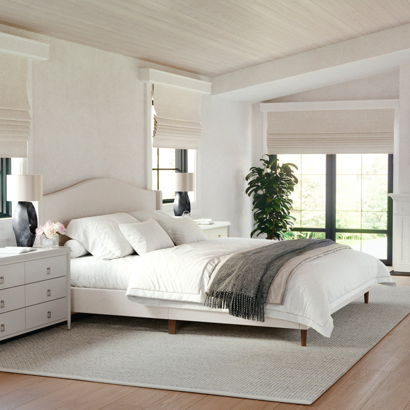 Lit plateforme tapissier avec tête de lit courbé Martha Stewart Amelia, Très grand, Beige