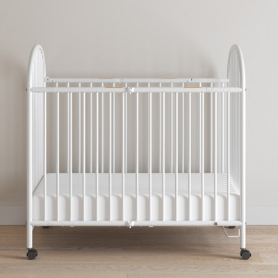 Sweet Dreamer™ Folding Metal Crib