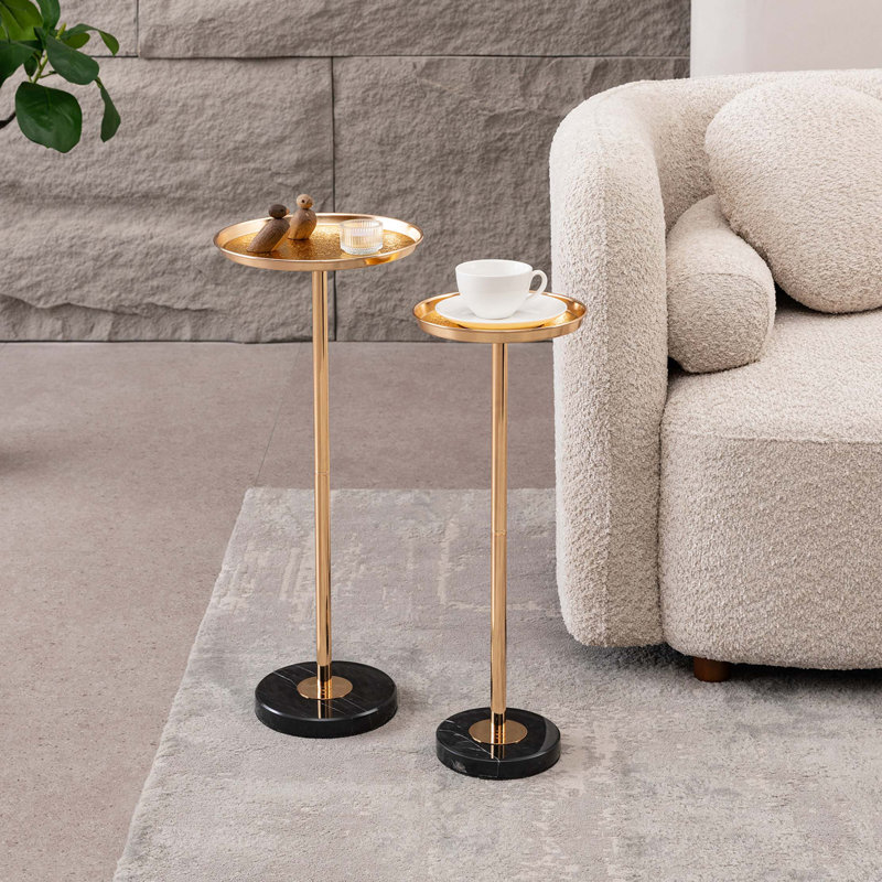 Table d'appoint réglable 2 pièces, petite table à thé Martini, table de bout à piédestal décoratif en marbre naturel pour présentation et rangement