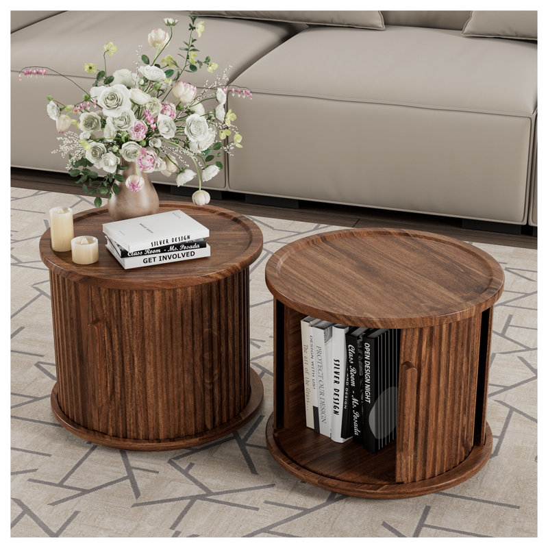 Ensemble de tables basses rondes 2 pièces, tables d'appoint gigognes modernes avec rangement à porte coulissante, table de bout et table de chevet pour canapé au fini noyer, avec tabouret décoratif à colonne romaine cannelée