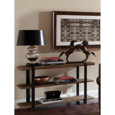 Console multimédia rustique avec pieds en bois récupéré et en métal pour l'organisation du salon