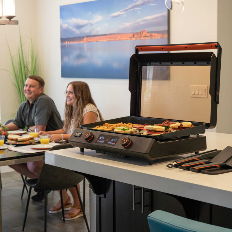 Blackstone E-Series 22" Electric Tabletop Griddle