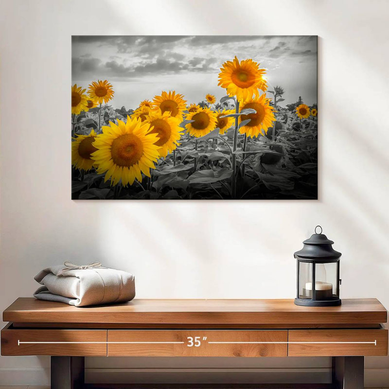Harnek Sunflowers In The Evening - couleur jaune, H 16 po x l 24 po