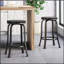 Tabouret de comptoir pivotant avec réglage de la hauteur du vérin à gaz et siège capitonné à losanges pour le confort et la stabilité dans les décors modernes de la maison ou de la cuisine