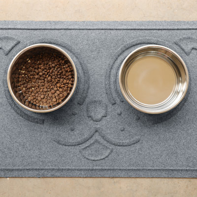 WaterHog® Puppy Face 12 in. x 18 in. Indoor Outdoor Dog Bowl Feeder Mat