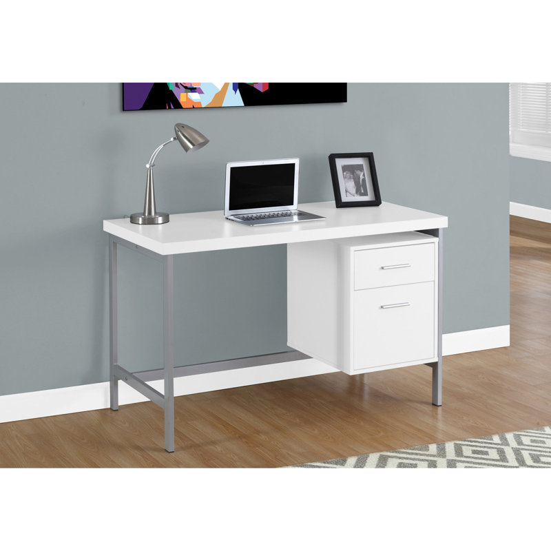 Bureau d'ordinateur élégant pour installation de bureau personnel, l 48 po, stratifié blanc, métal, Essentials Modern avec rangement,