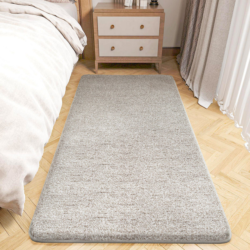 Indoor Rug, Runner 2' x 5'6"