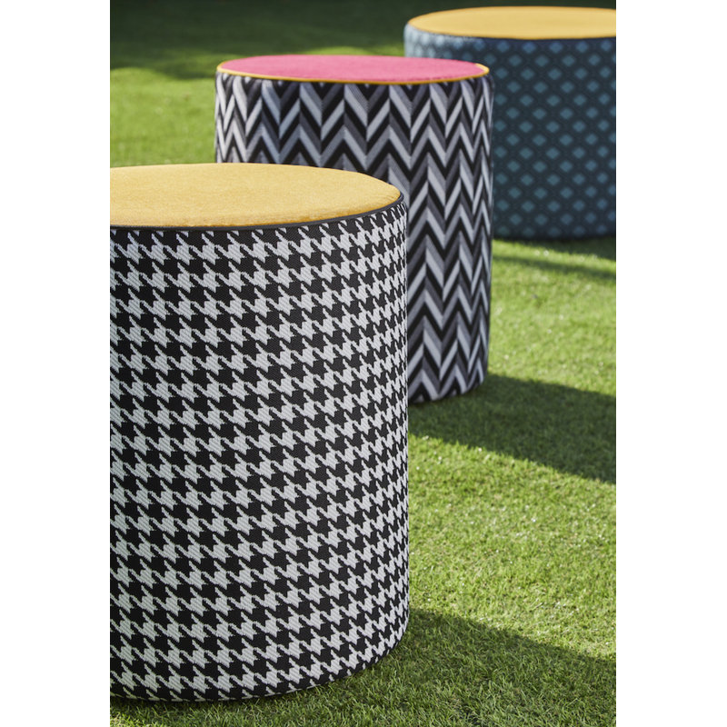Calybabu Outdoor Pouf, Gray/White Geometric