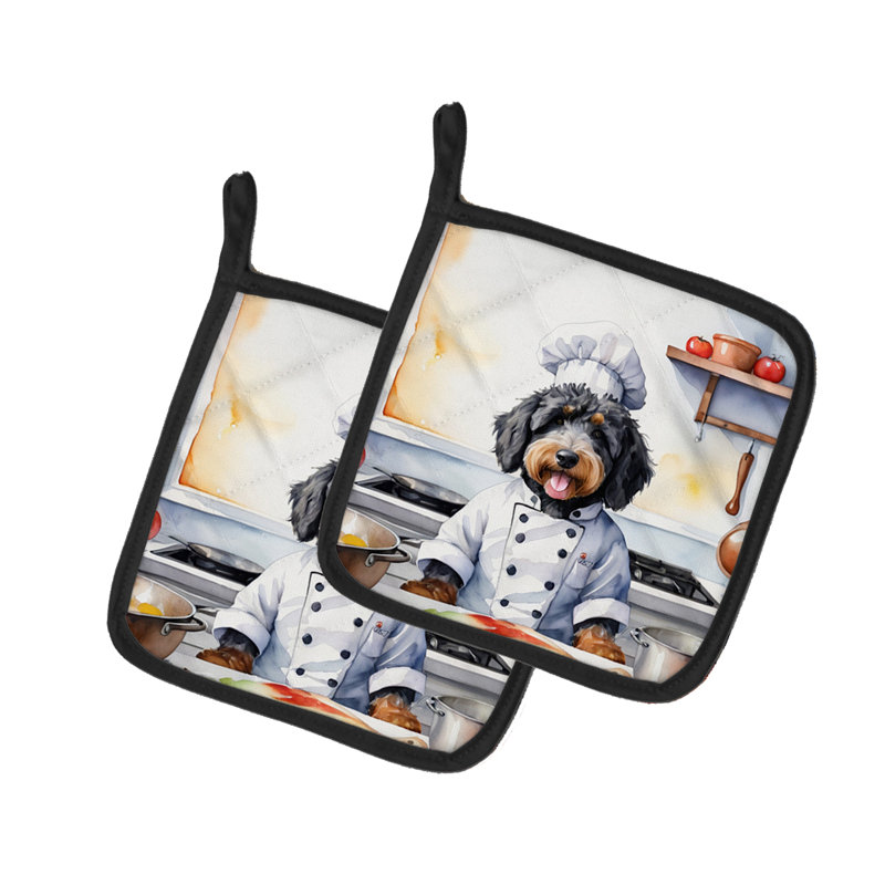 Caroline's Treasures The Dog Chef Polyester Potholder Set