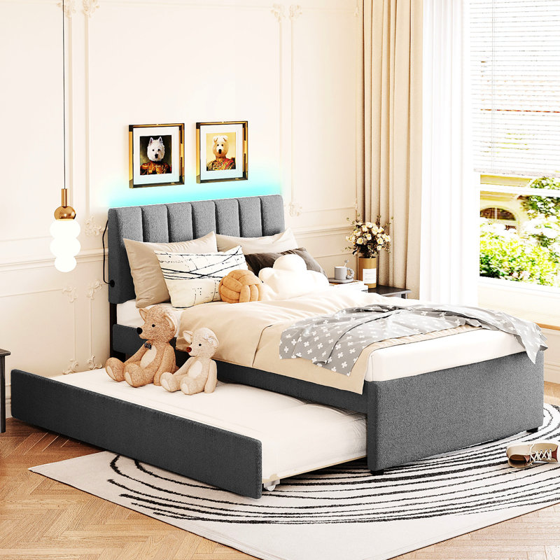 Lit plateforme tapissier gris avec lit gigogne