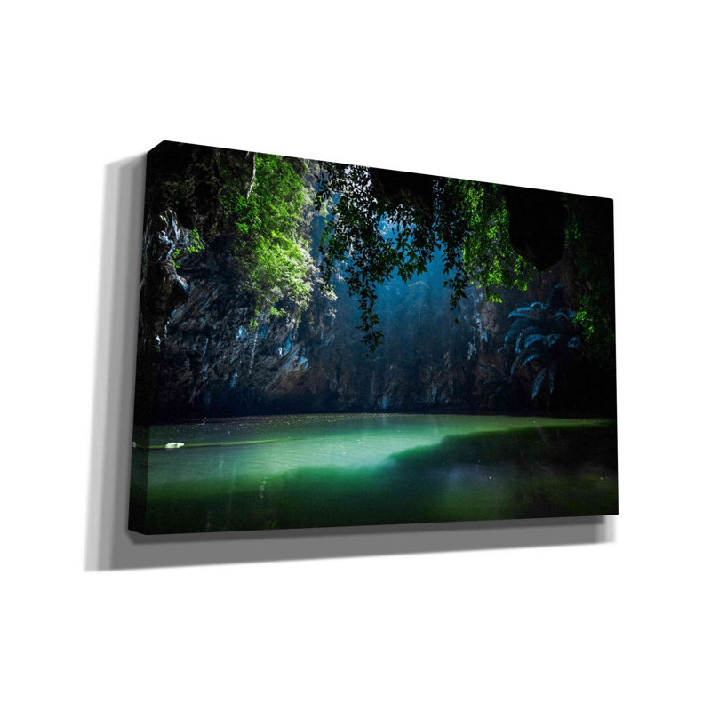 «Lagoon» par Nicklas Gustafsson, art mural sur toile, H 12 po x l 18 po x P 0,75 po