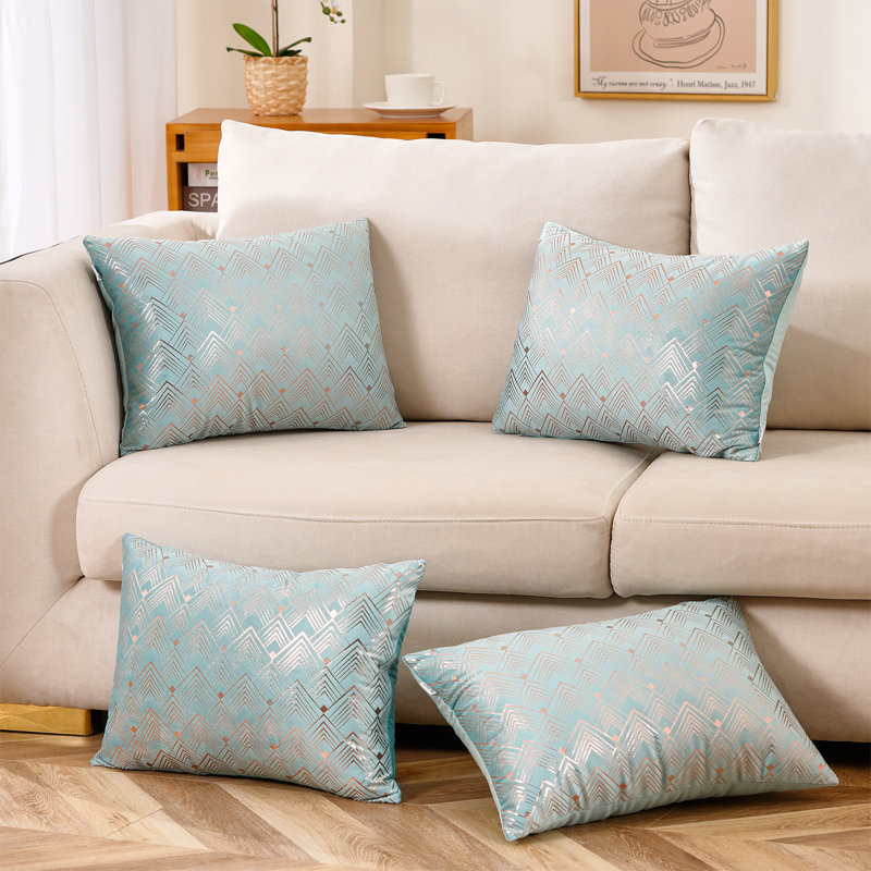 Coussin Velvet Throw  Pillow Cover with Geometric pattern, Bleu, Polyester/ Bourre en polyester