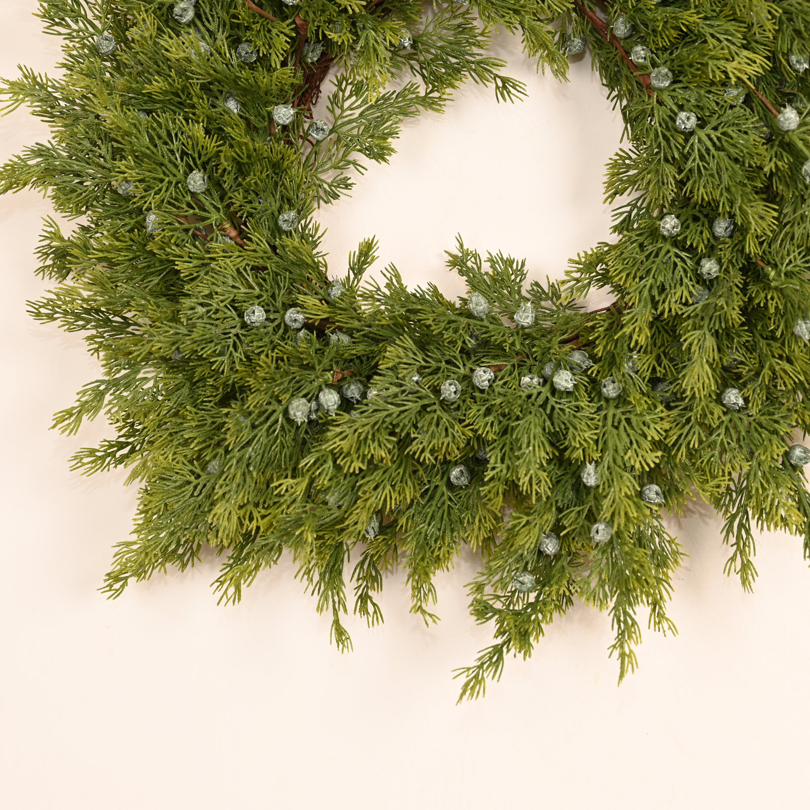 22'' Faux Berry Plastic Wreath