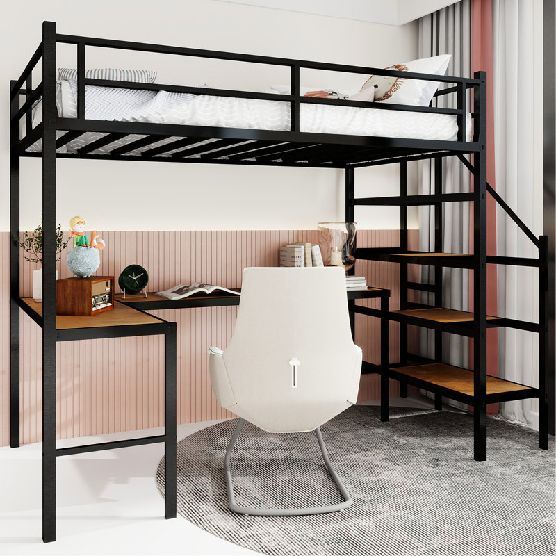 Lit mezzanine simple en fer noir avec rampe 360, structure de ceinture continue et plusieurs espaces de rangement pour la chambre à coucher. Bureau en forme de L, tablettes