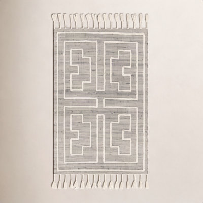 Rodriguez Hand-Woven Geometric Jute Rug