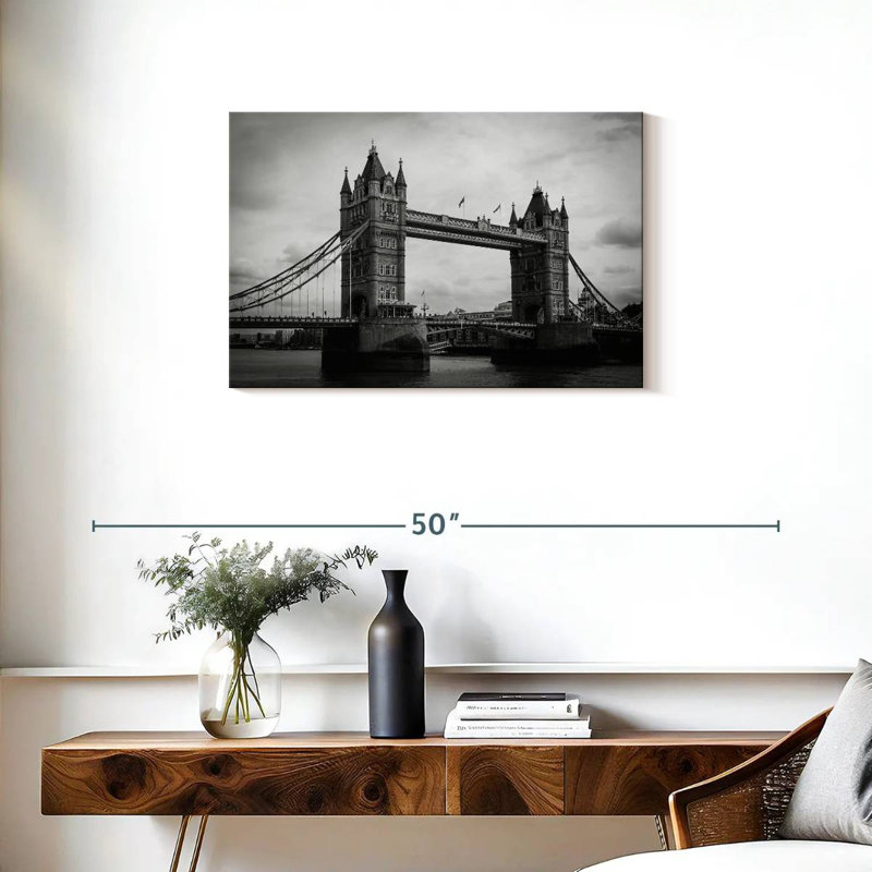 Lilie Tower Bridge en monochrome, H 20 po x l 30 po