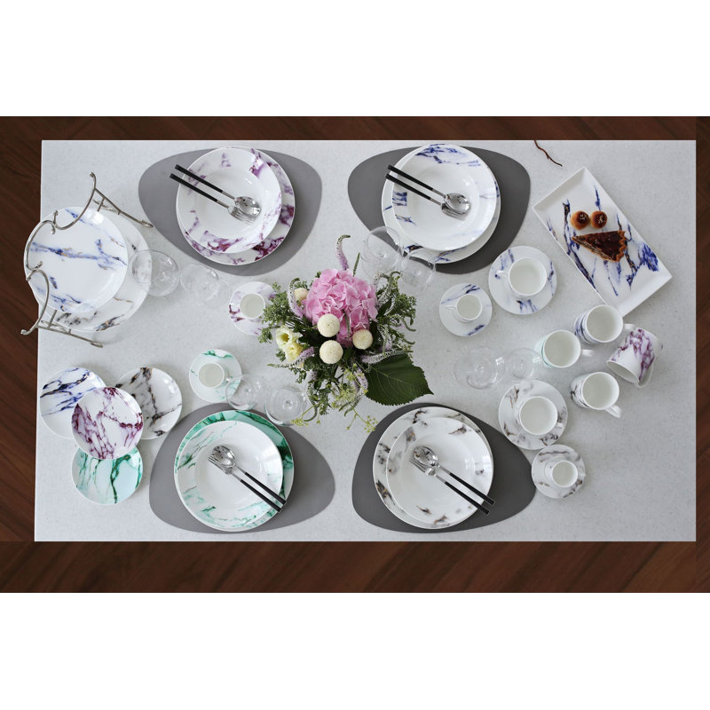 Assiette plate en porcelaine tendre 10,5 po Marble Verde